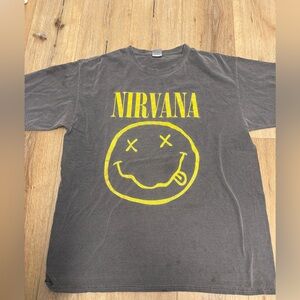 Nirvana Smiley Face Gildan Ultra Cotton Faded Black Distressed Grunge Tee L
